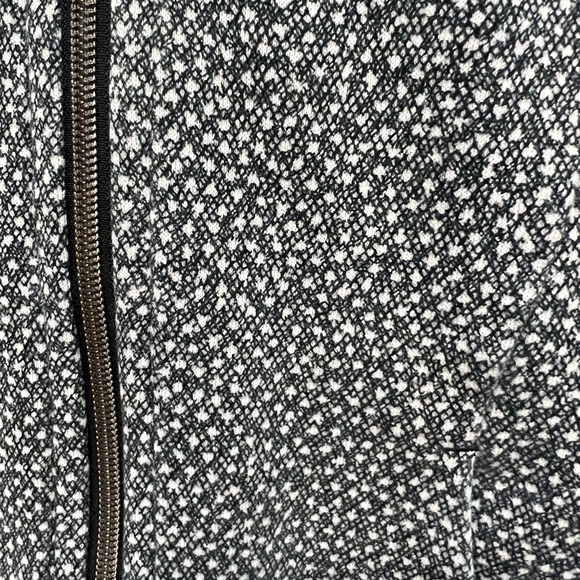 Lululemon Scuba Black and White Zip-Up Jacket - Picture 3 of 9